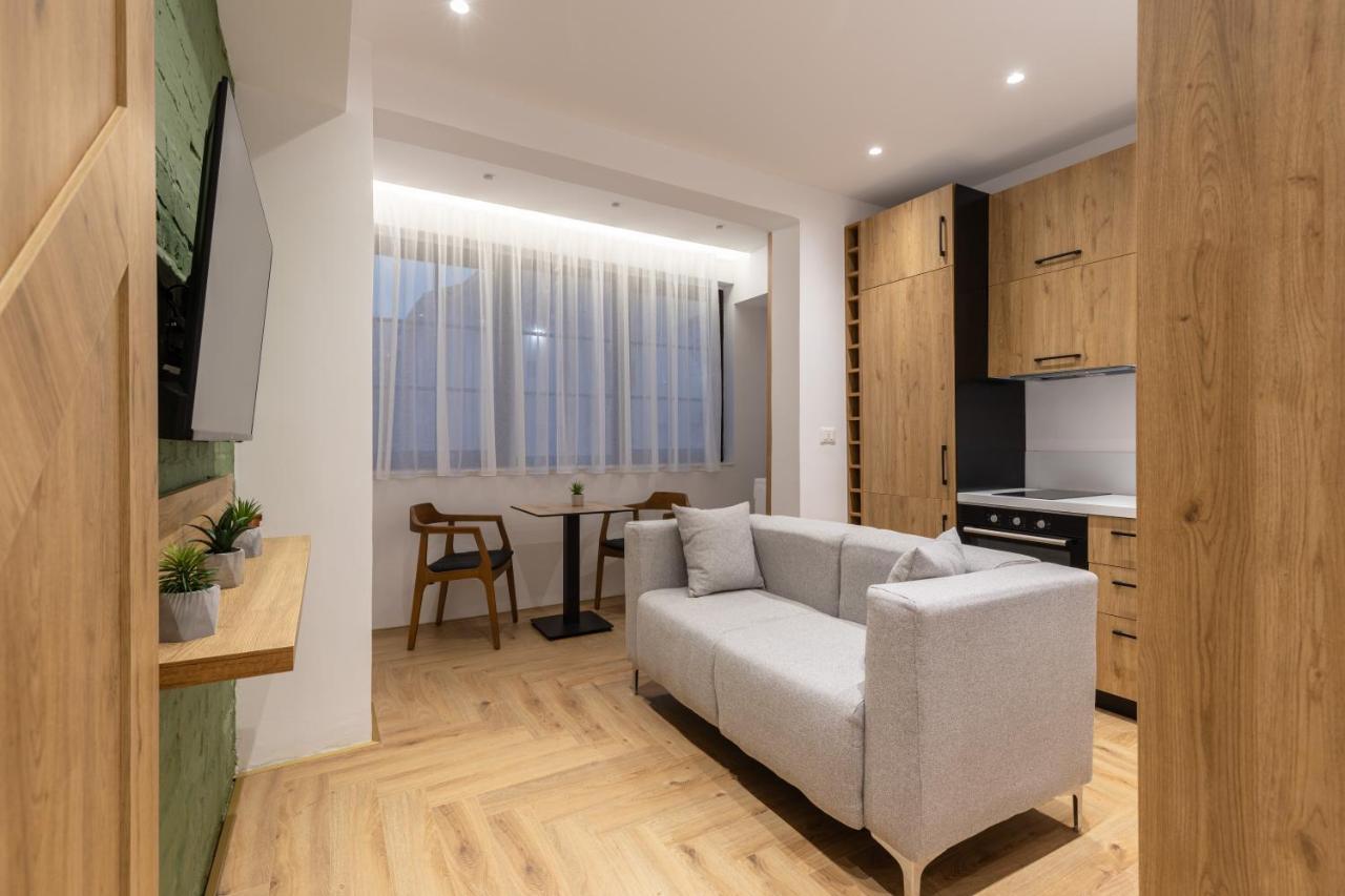 Vater Apartments Tirana Esterno foto