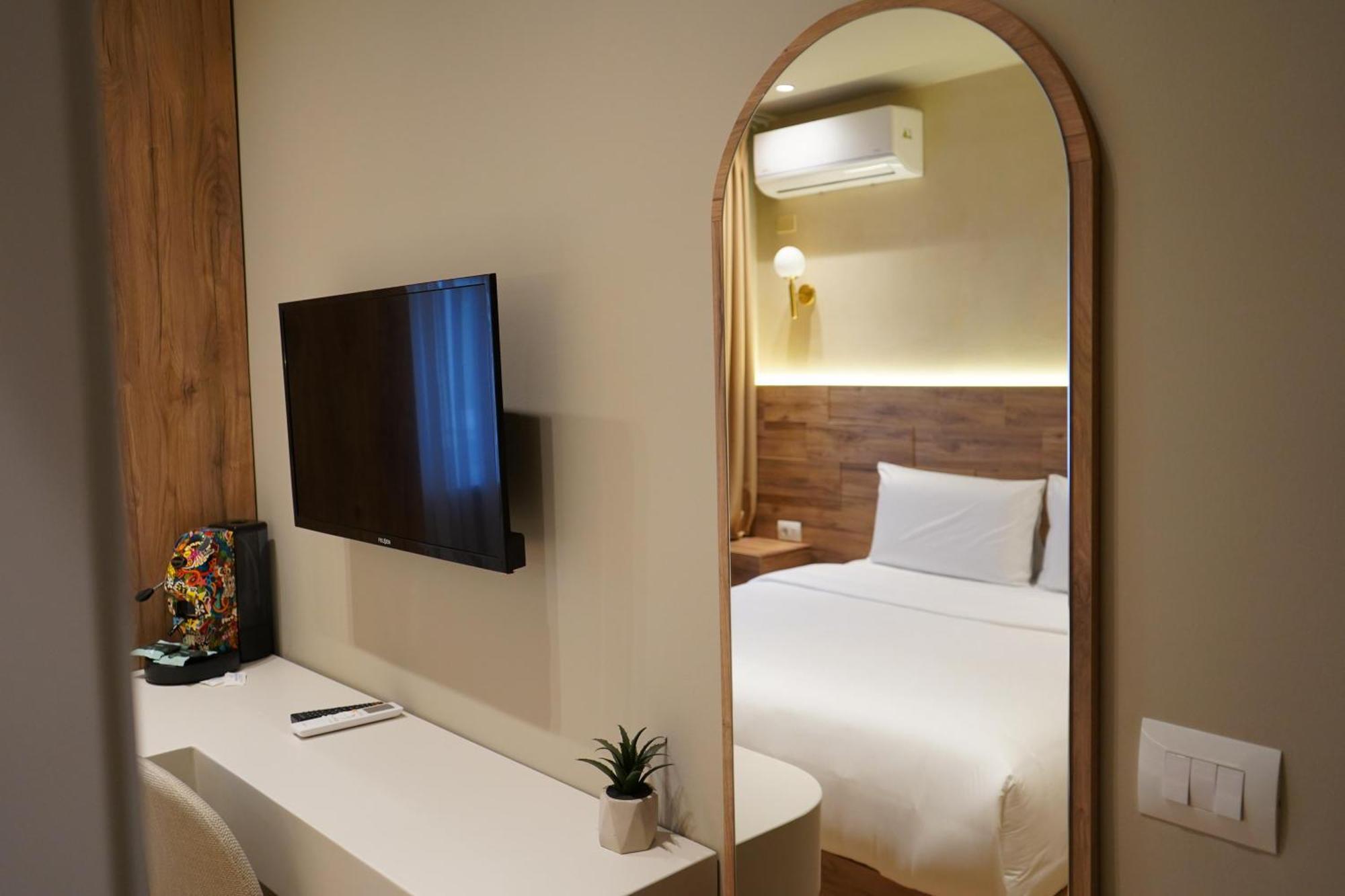 Vater Apartments Tirana Esterno foto